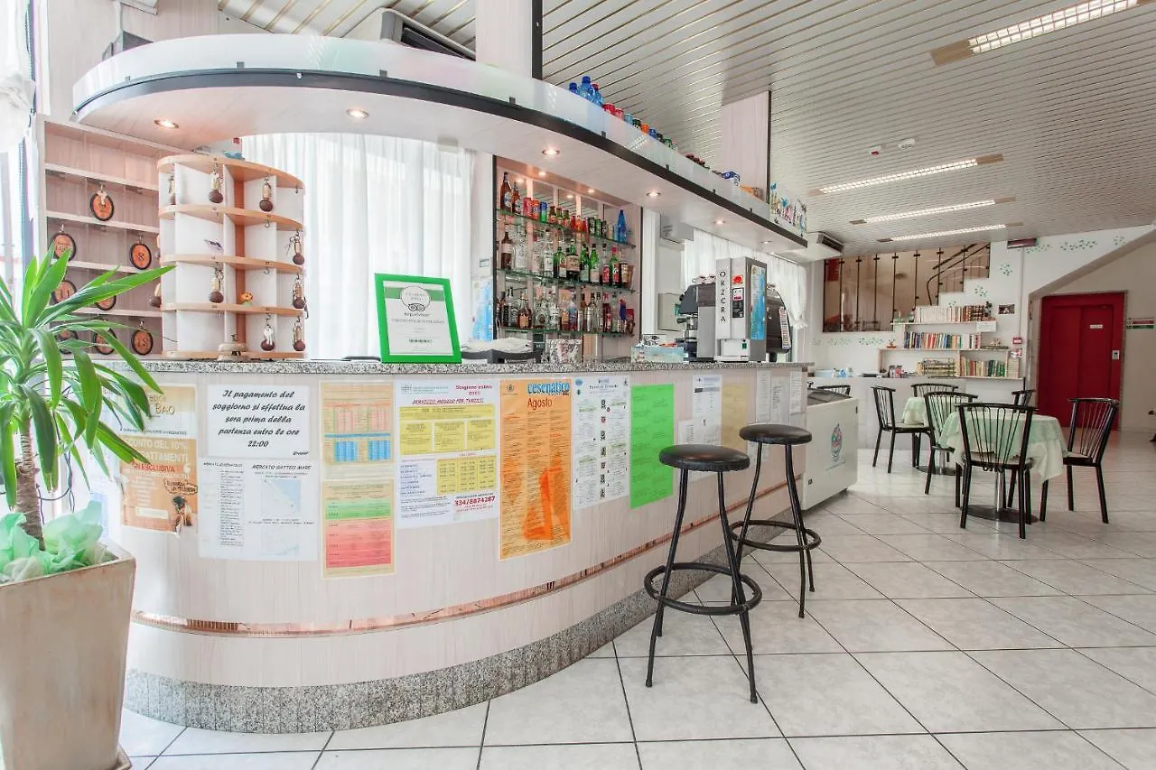 צ'סנטיקו Hotel Luca